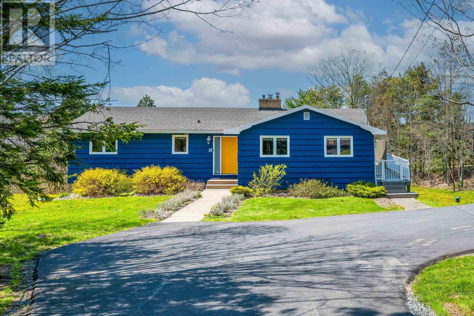 Property Photo: 19 Francie Drive NS B3V 1C1