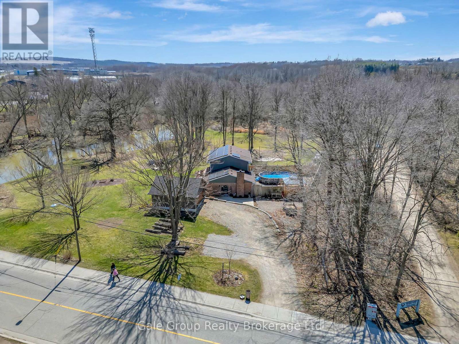 Property Photo: 391 Tecumseh Street ON N4S 7W1