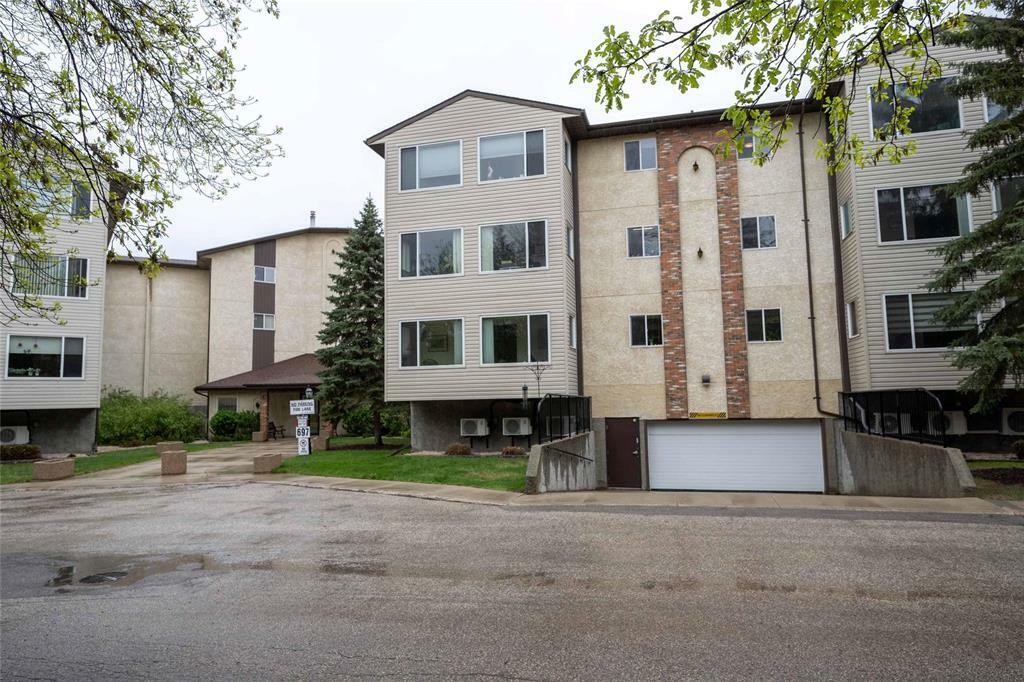 Photo de la propriété: 697 St Anne'S Road MB R2N 3Y8