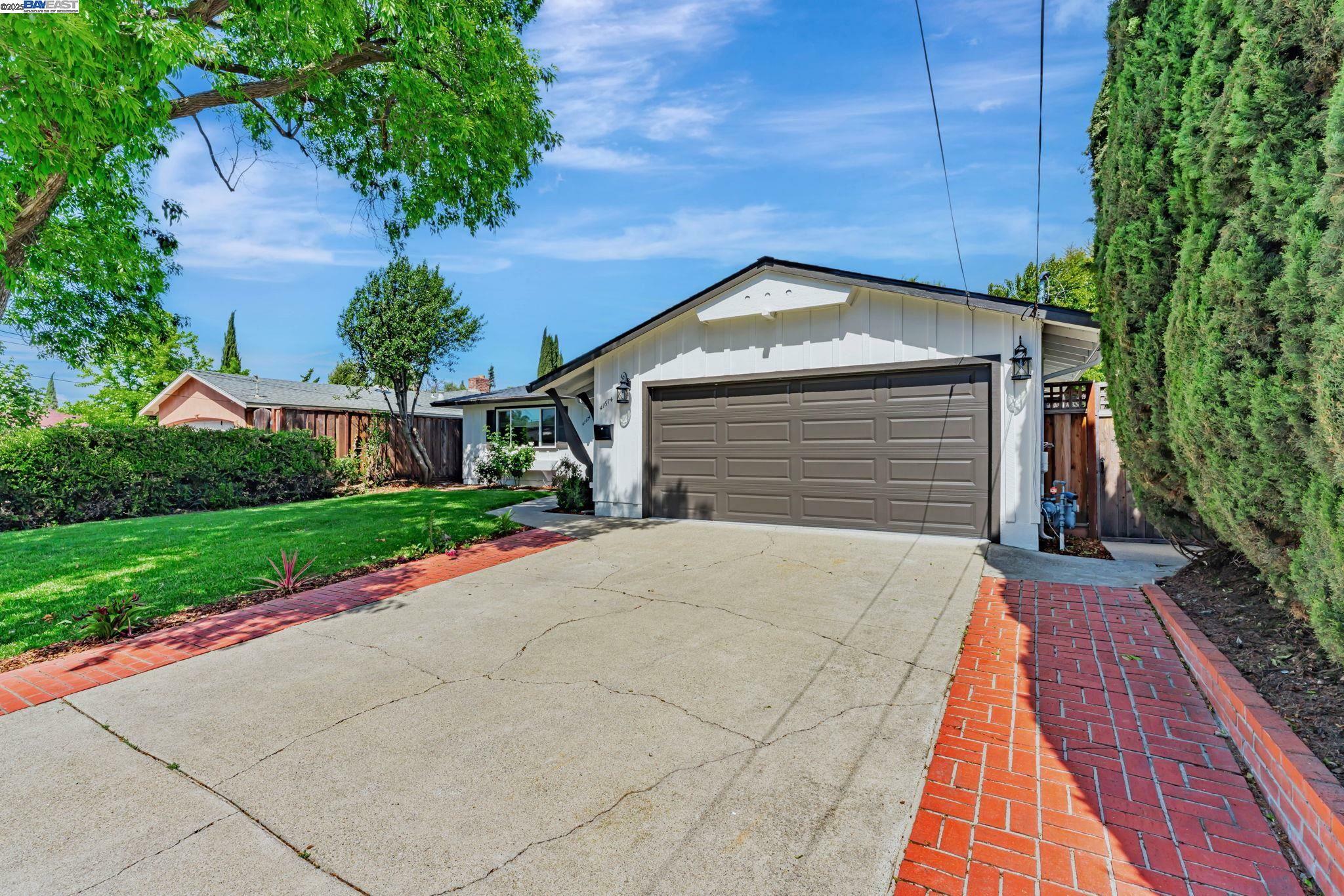 Property Photo: 41674 Mahoney St CA 94538