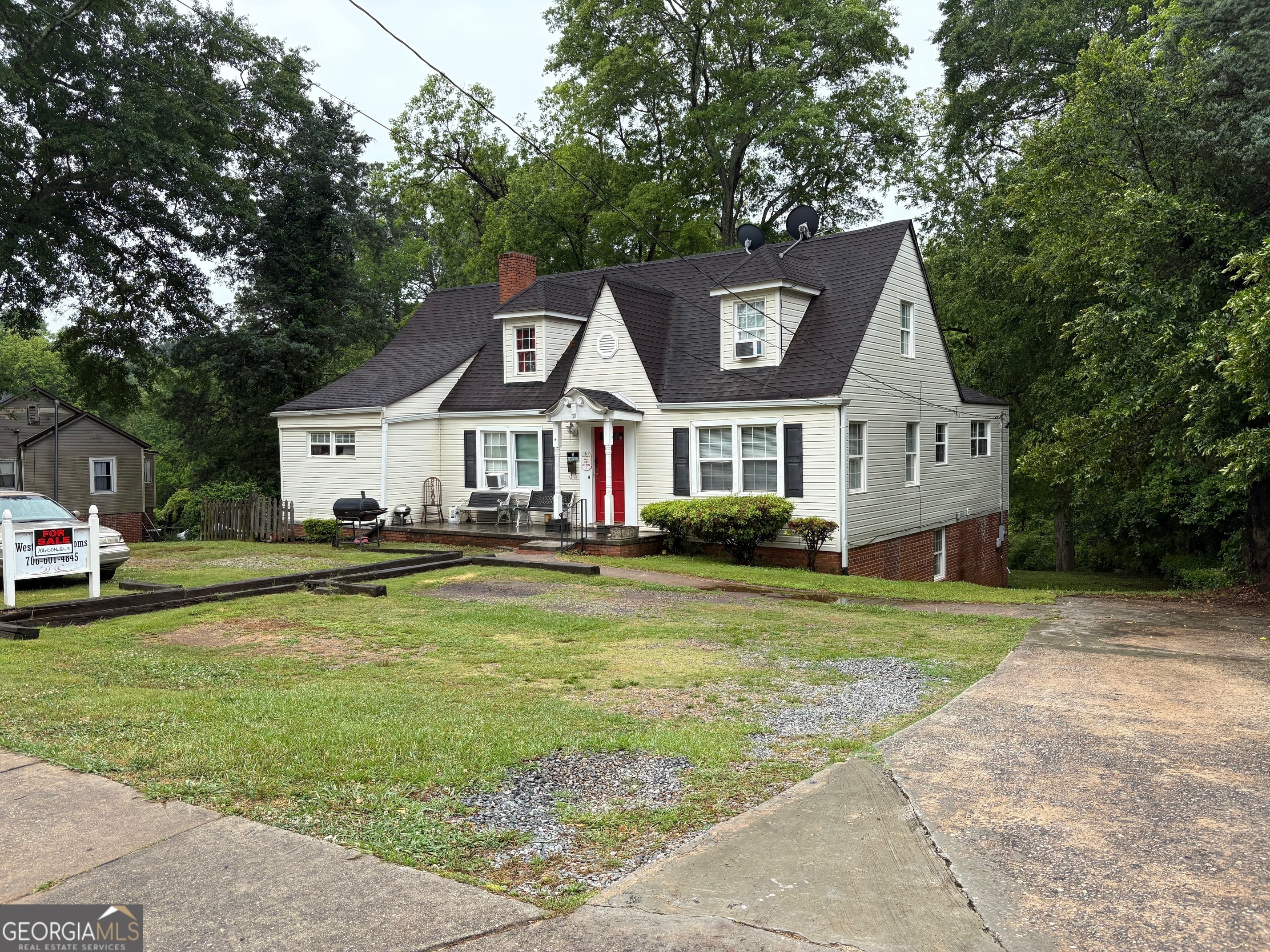 Property Photo: 711 W Main Street GA 30286