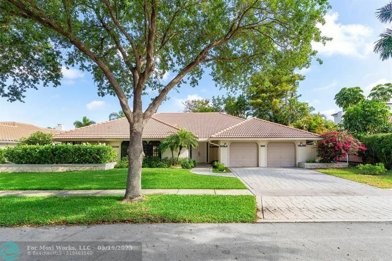 Property Photo: 2715 NW 28th St FL 33434