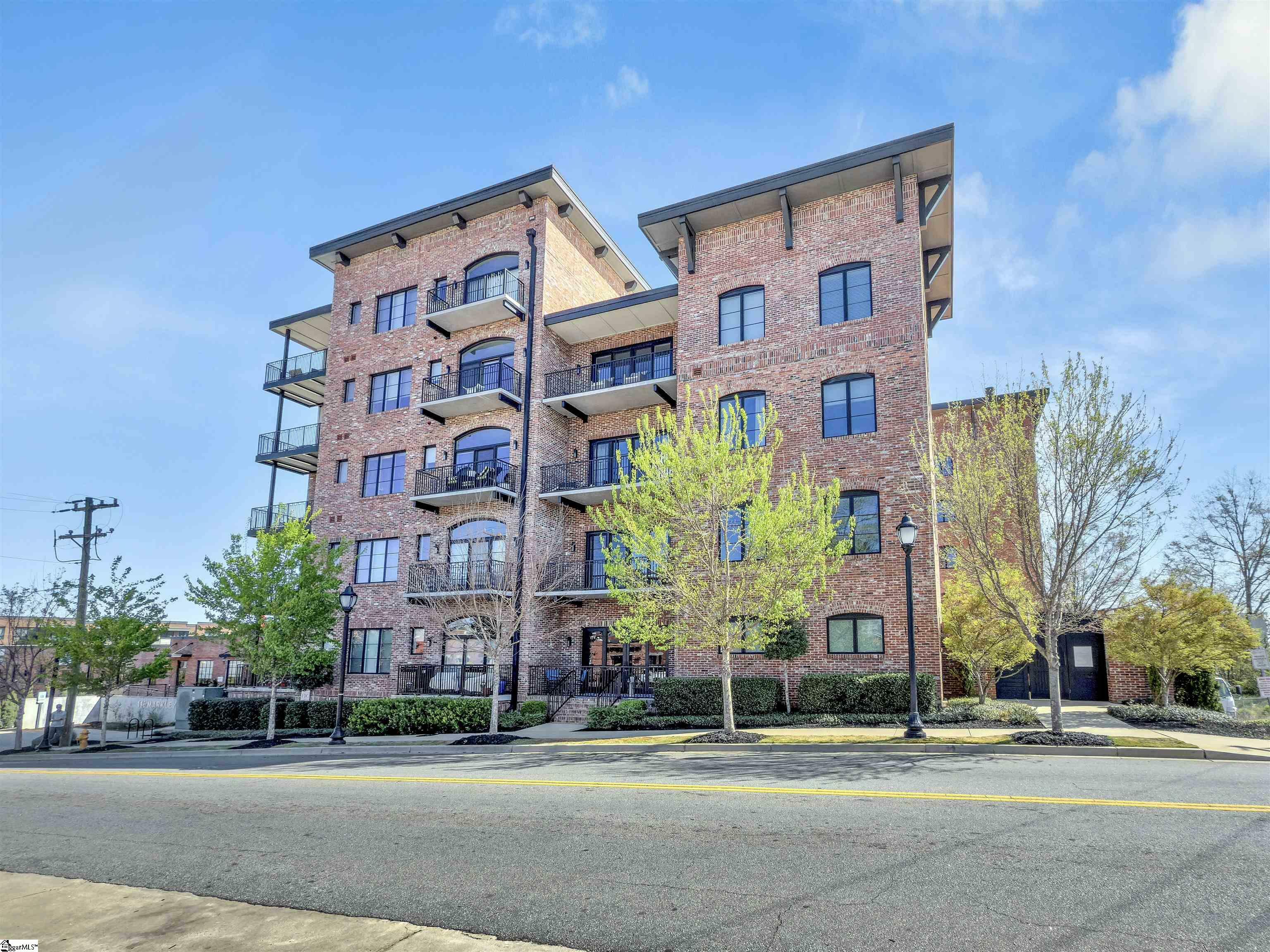 Property Photo: 110 N Markley Street Unit 102 SC 29601