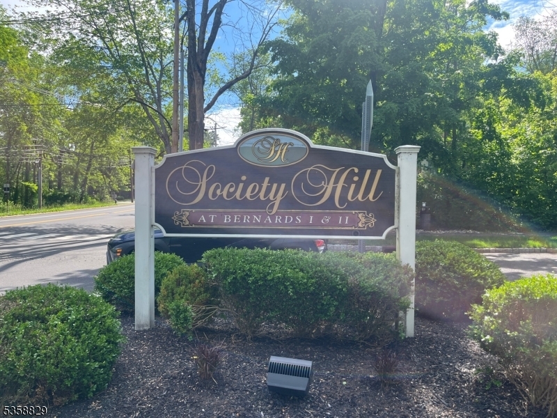 31 Baldwin Ct Condo  Bernards Twp. NJ 07920 photo