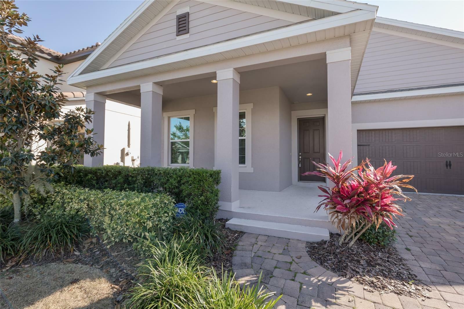 Property Photo: 8607 Crescendo Ave FL 34786