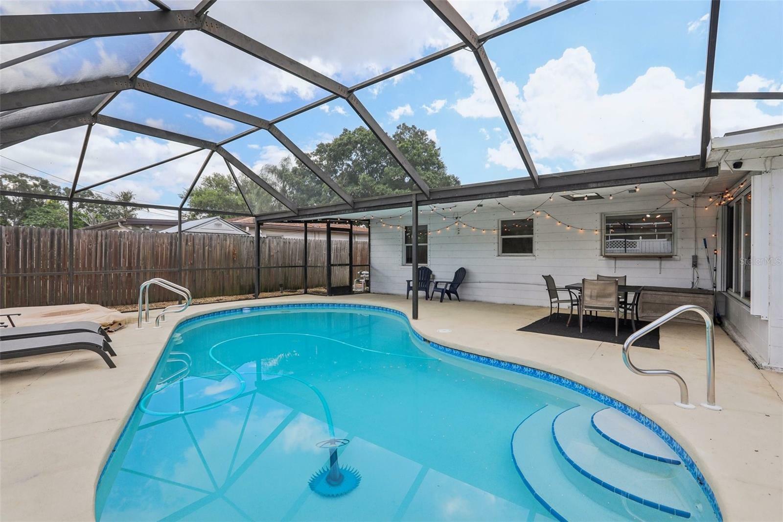 Property Photo: 6149 37th Avenue N FL 33710