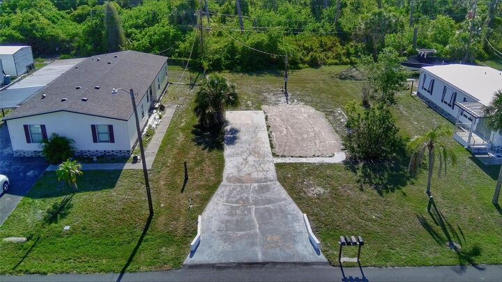 Property Photo:  1348 Ibis Drive  FL 34224 