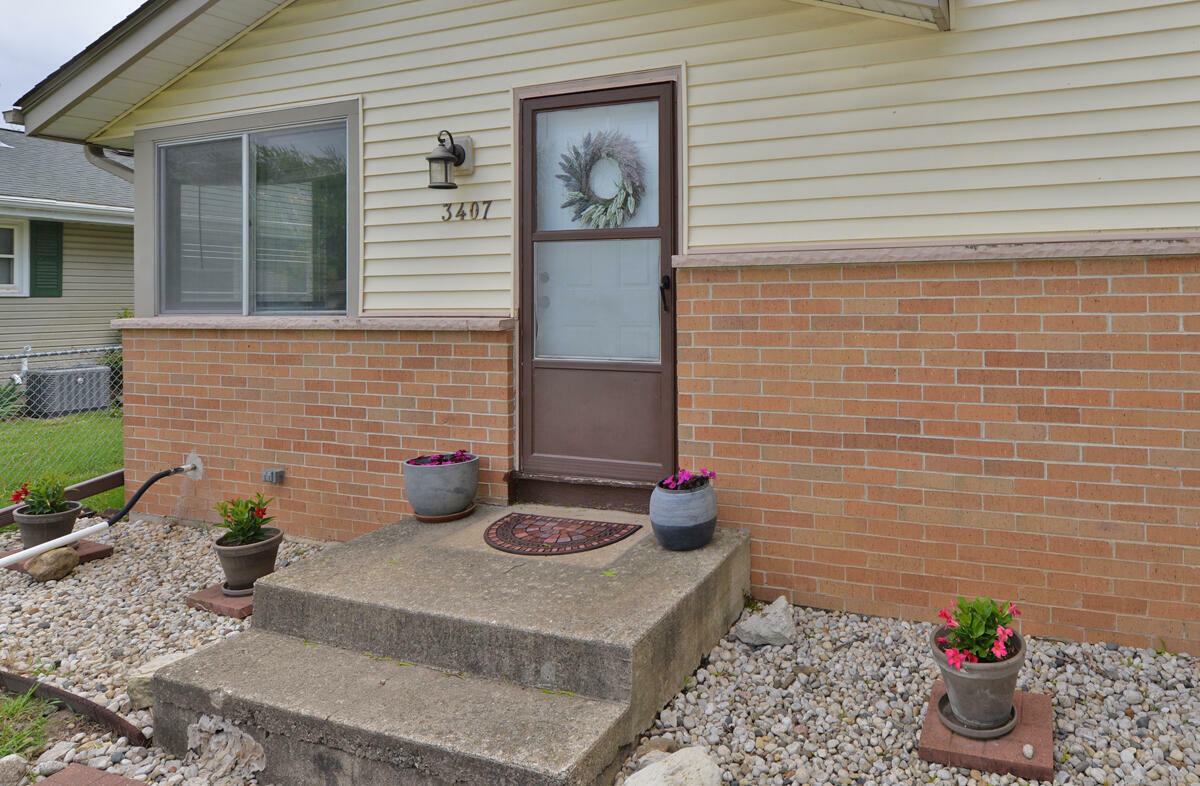 Property Photo:  3407 Kentucky St  WI 53405 