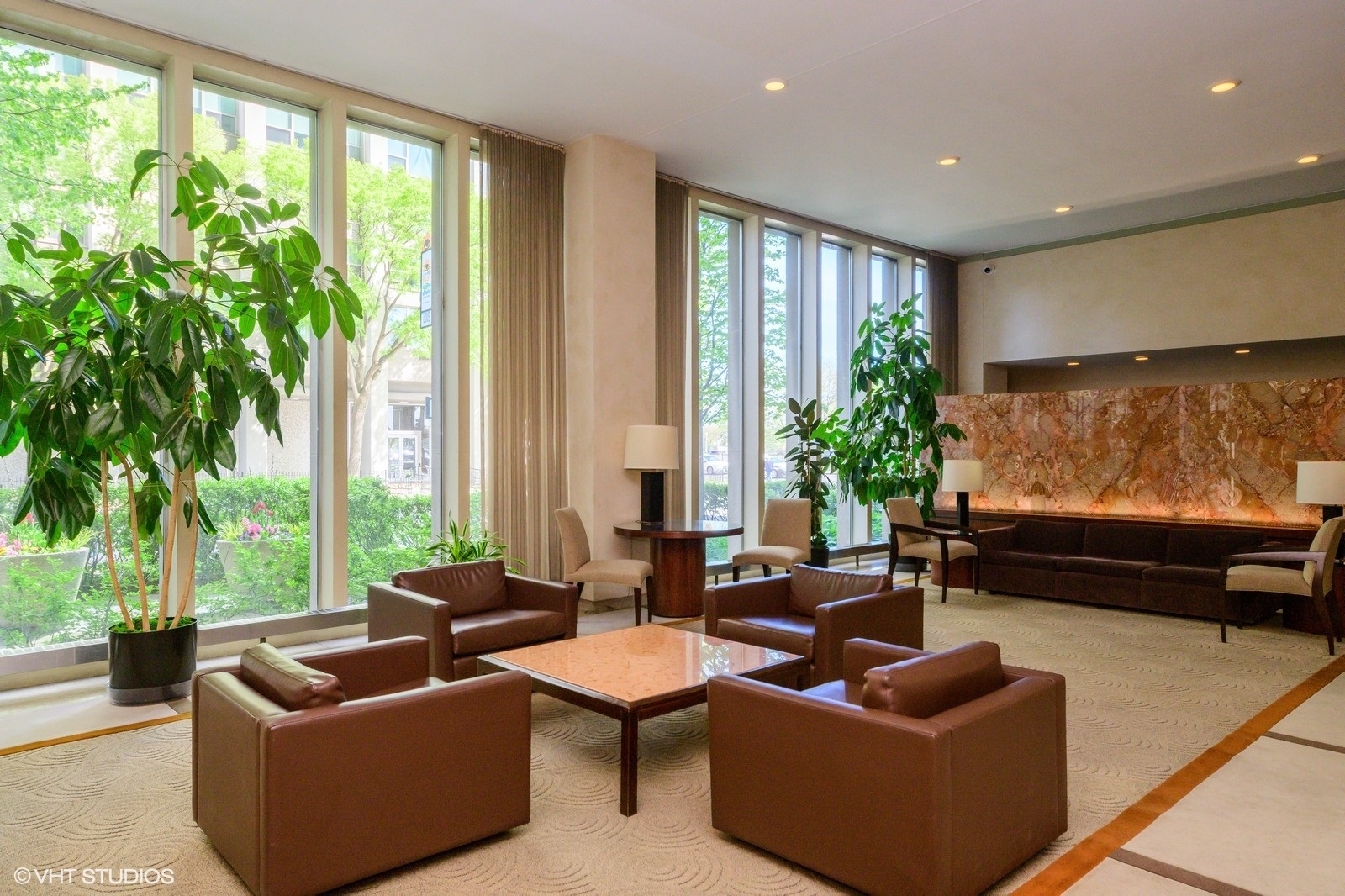 Property Photo: 3550 N Lake Shore Drive 226 IL 60657