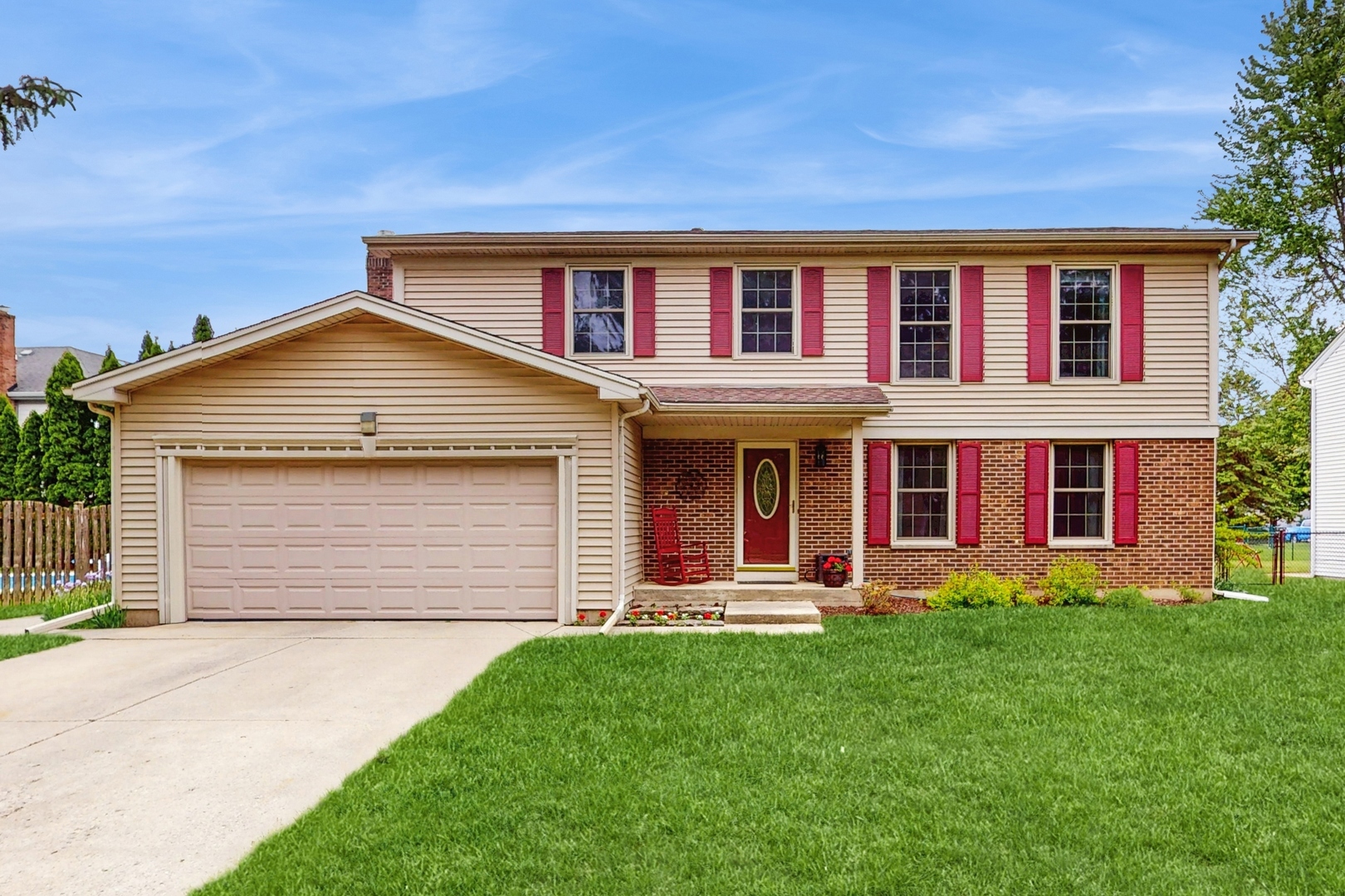 1056 Boxwood Drive  Crystal Lake IL 60014 photo