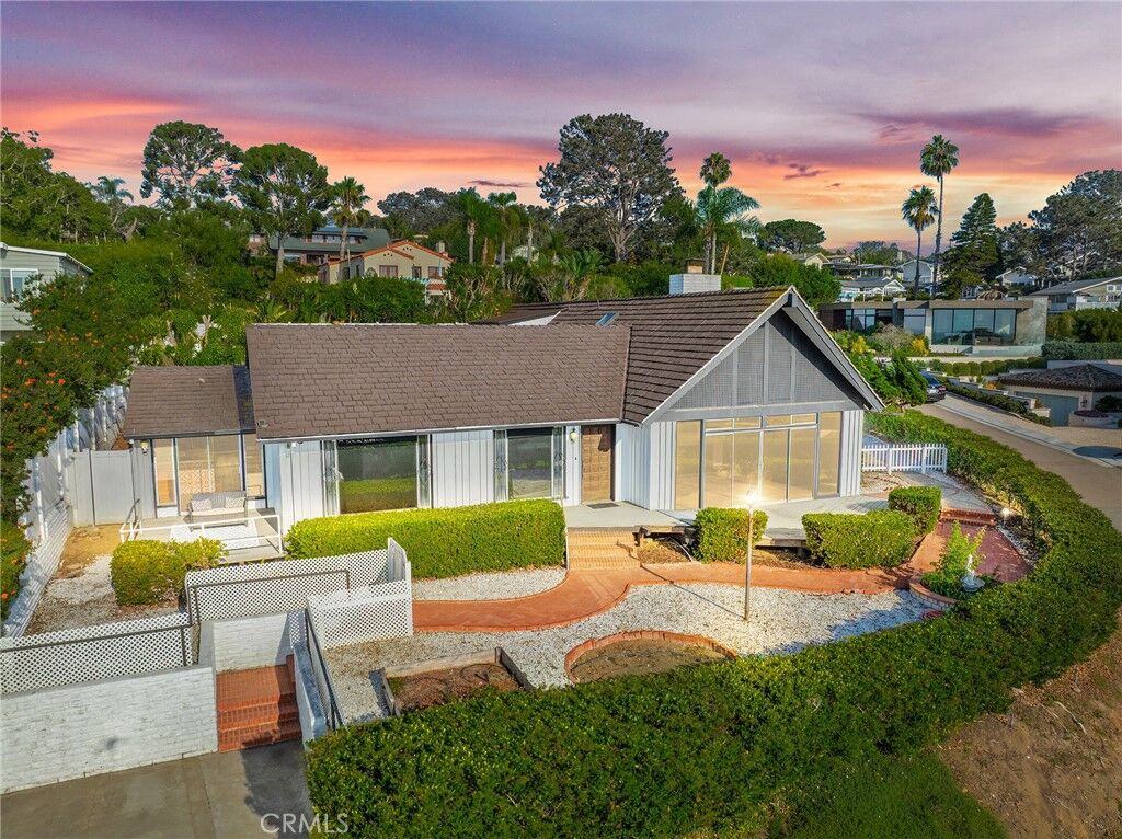 Property Photo:  1641 Stratford Way  CA 92014 