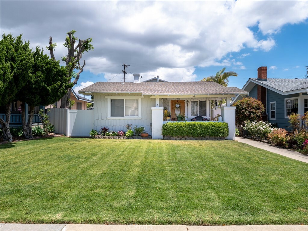 Property Photo:  1736 Gramercy Avenue  CA 90501 