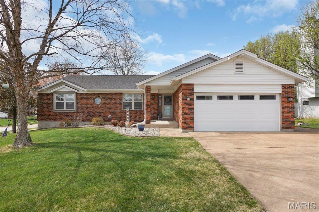 Property Photo: 1603 La Palma Drive MO 63026