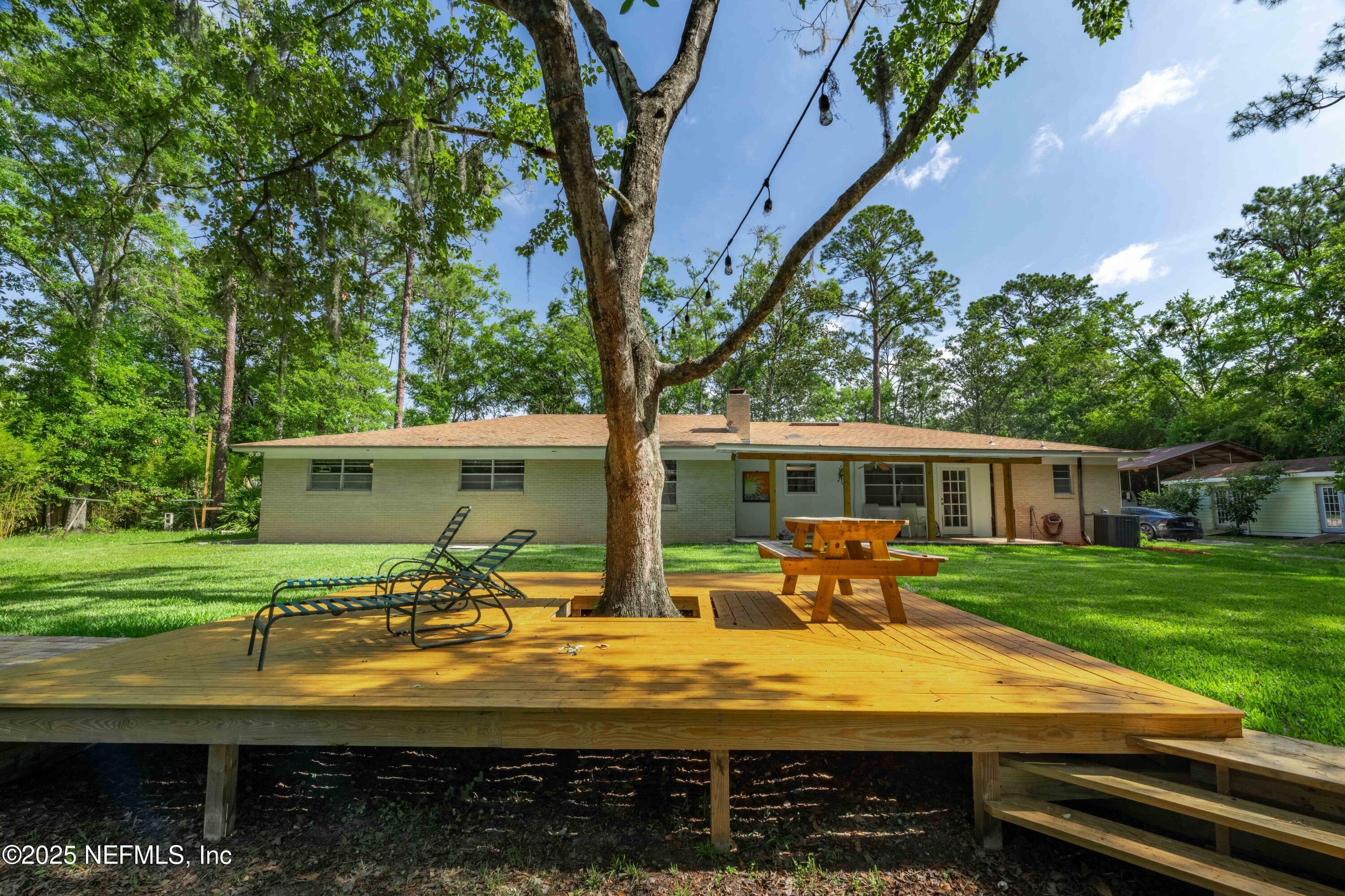 Property Photo: 3656 Capper Road FL 32218