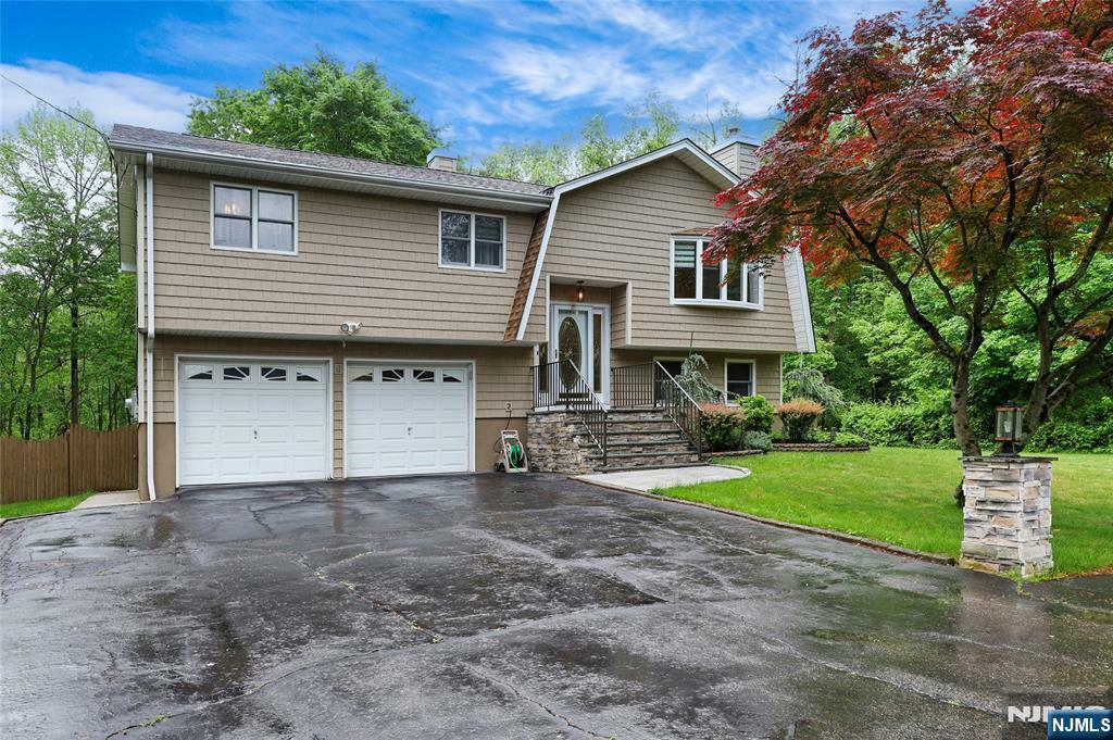 27 Ellen Lane  Wayne NJ 07470 photo