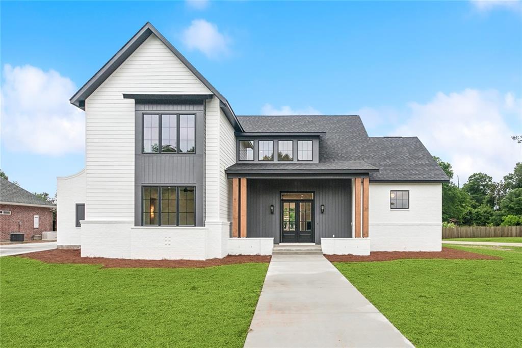 Property Photo: 17252 English Saddle Lane LA 70403
