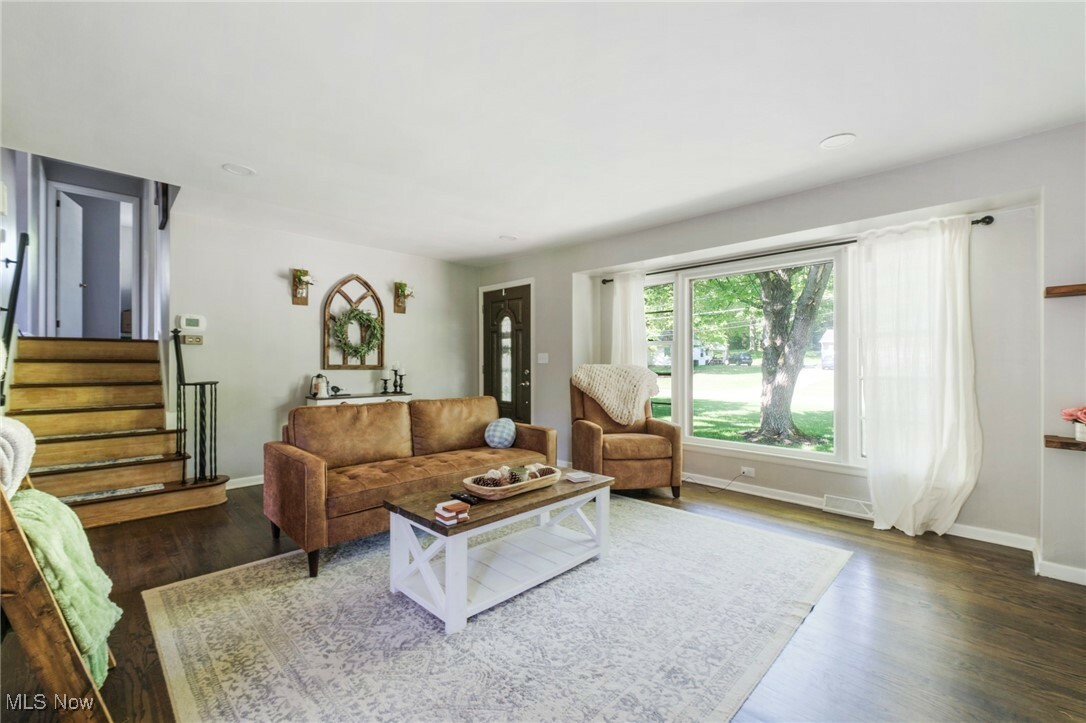 Property Photo: 33 N Hillside Road OH 44406