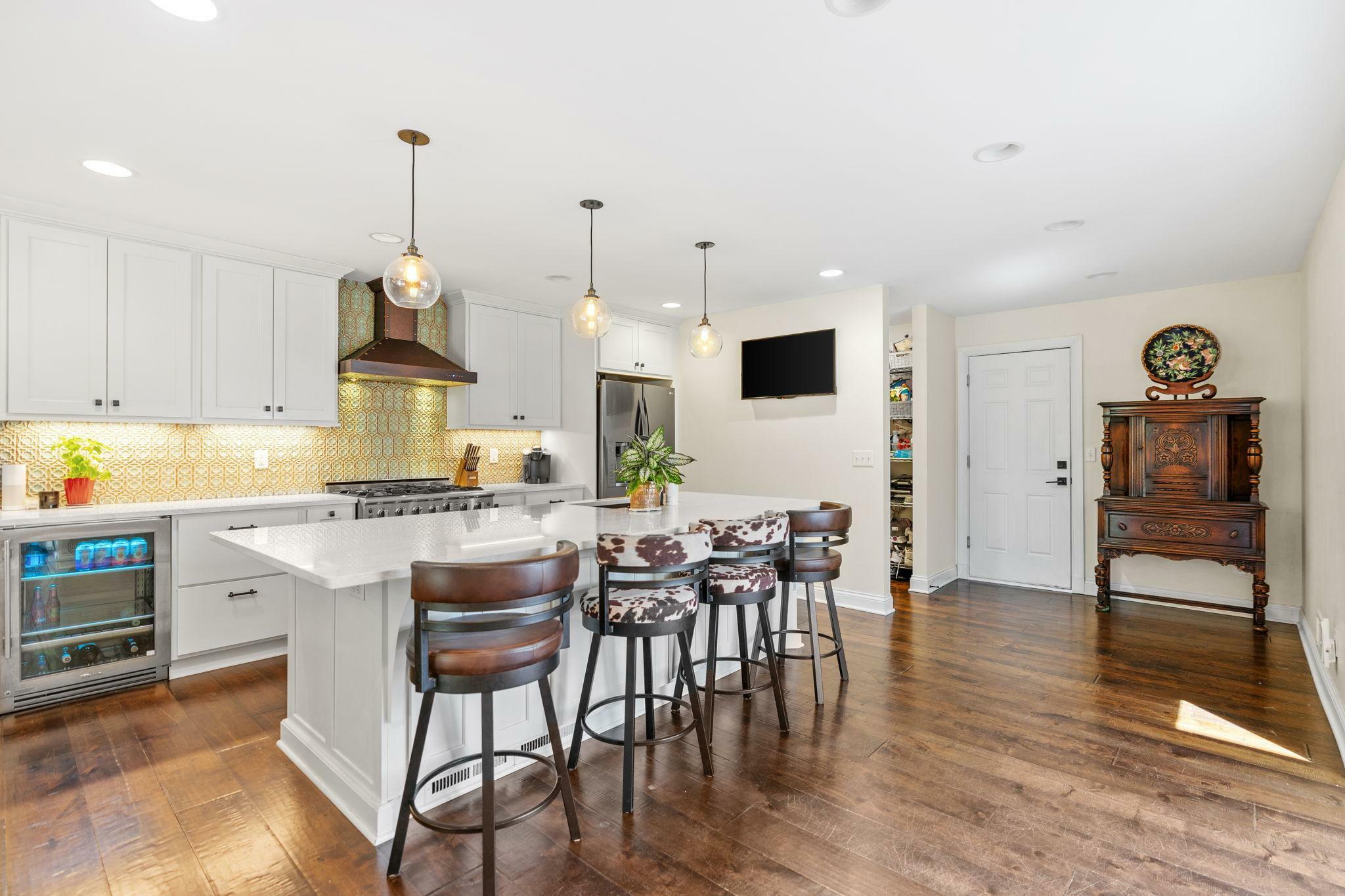 Property Photo: 1805 Eagle Ridge Drive 8 MN 55118