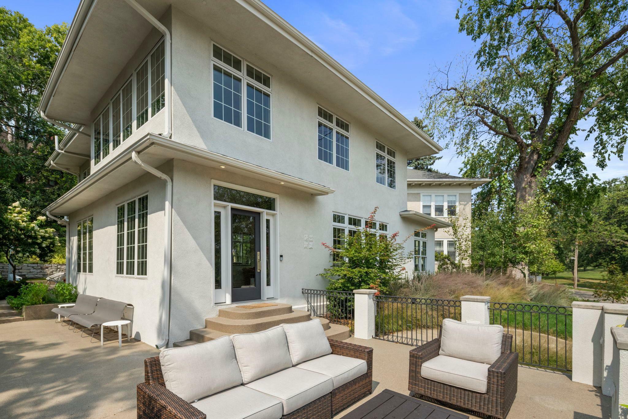 Property Photo: 1824 Oliver Avenue S MN 55405