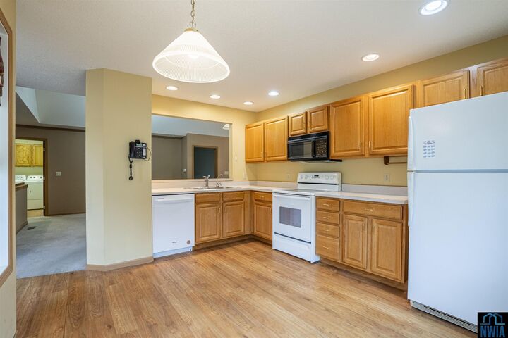 Property Photo: 790 Cedar View Dr 401 IA 51031