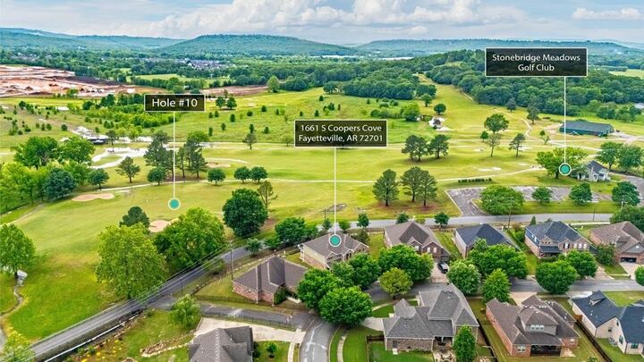 Property Photo:  1661 S Coopers Cove Street  AR 72701 