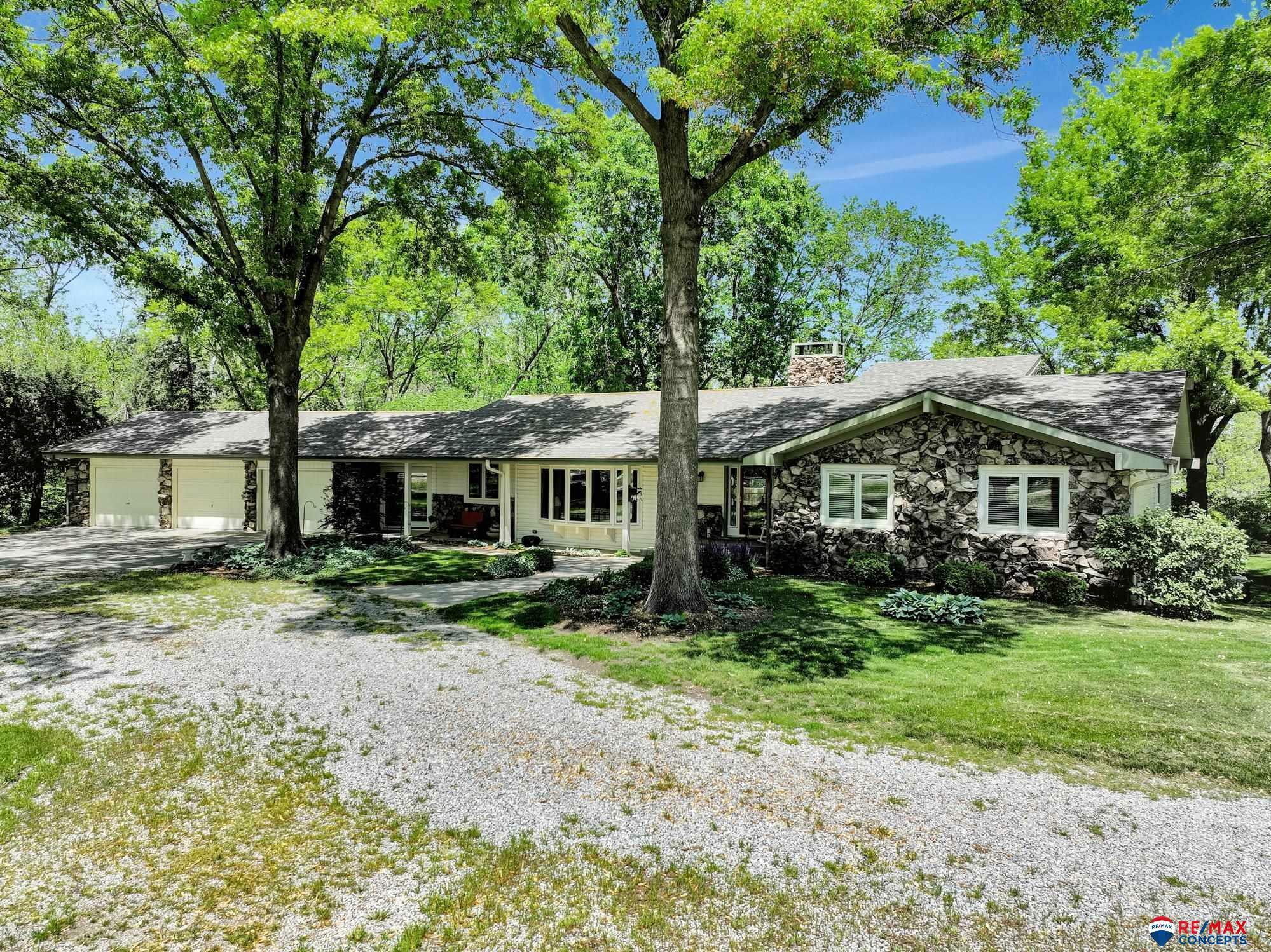 9900 Van Dorn Street  Lincoln NE 68520 photo