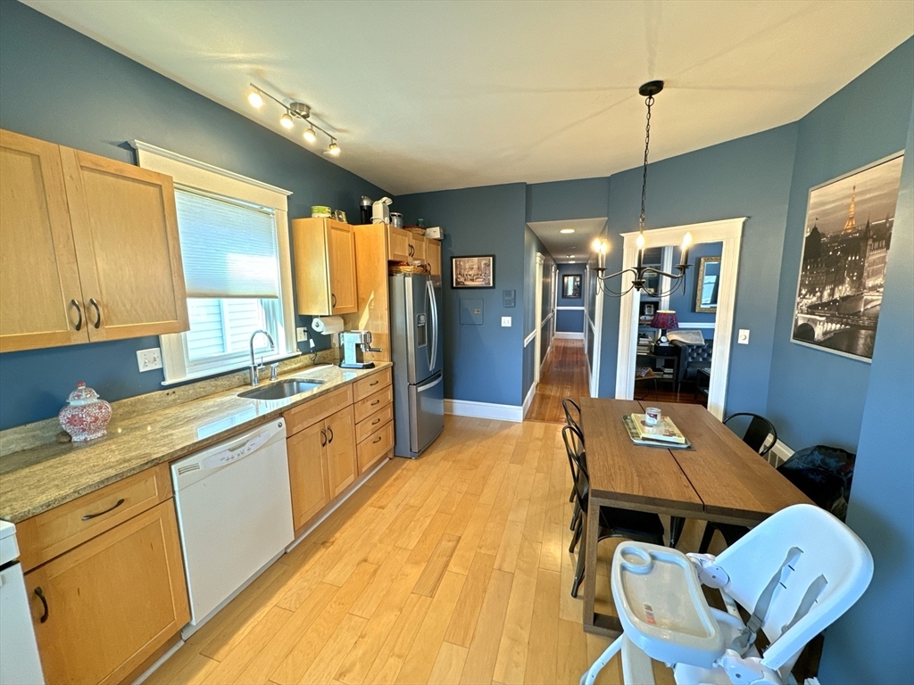 Property Photo: 103 Beech St 3 MA 02478
