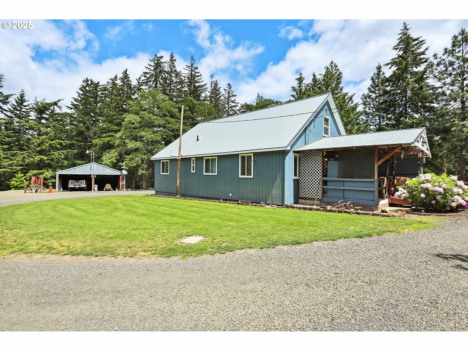 Property Photo:  1935 Huskey Rd  OR 97040 