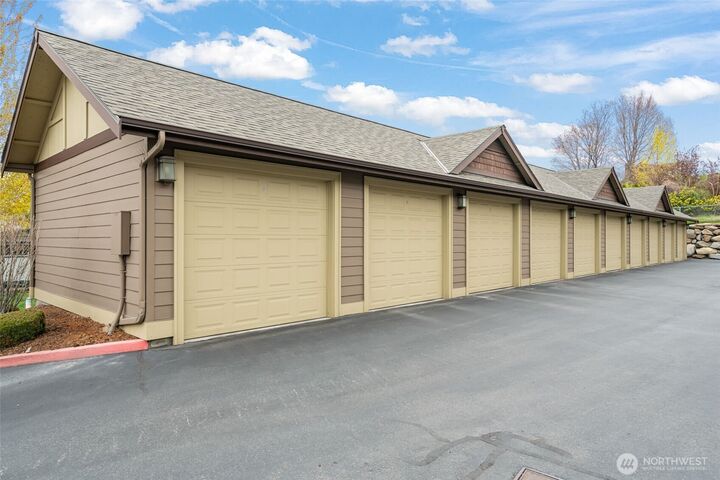 Property Photo: 1051 N Baker B104 WA 98802
