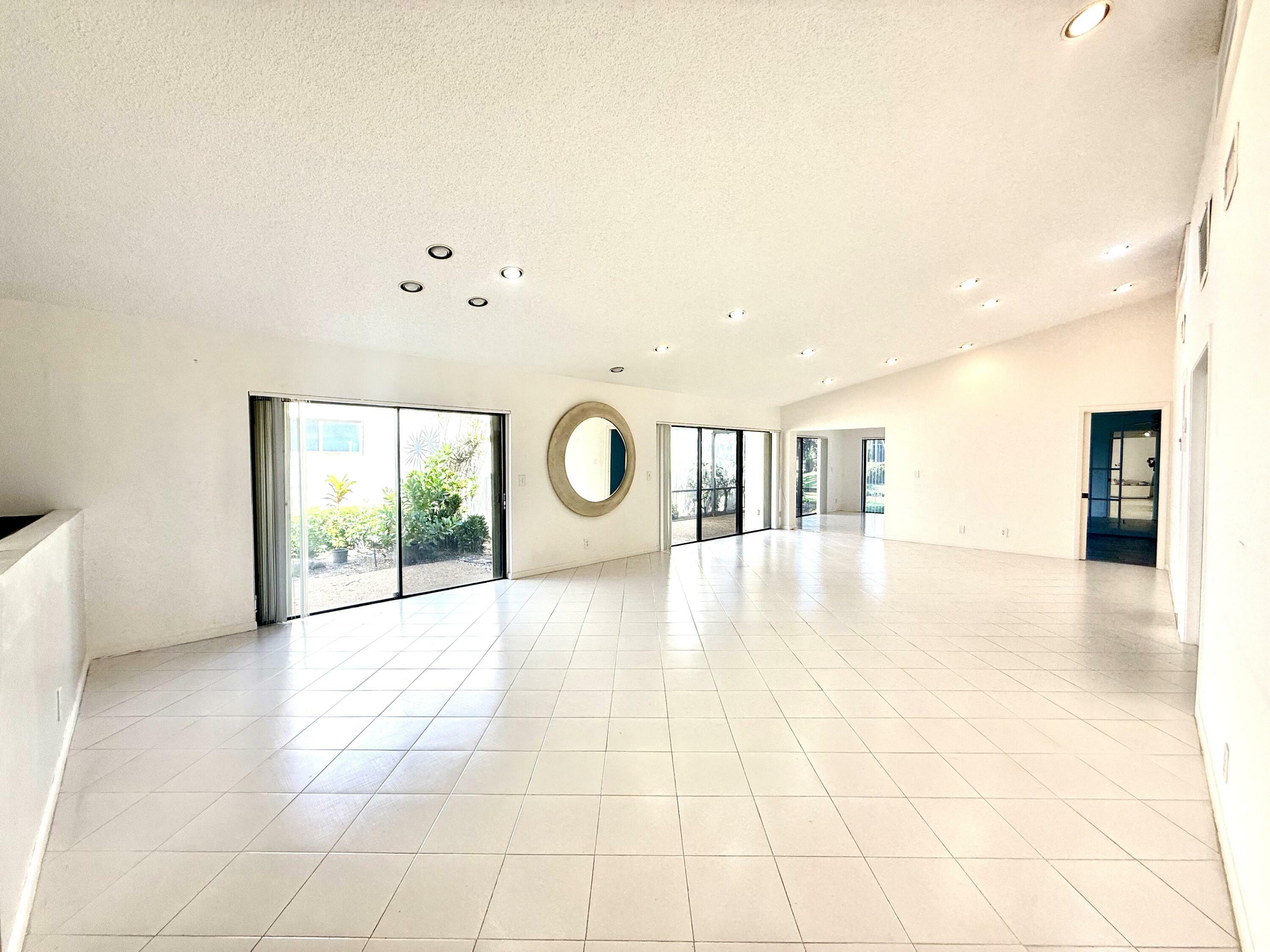 Property Photo: 5670 Piping Rock Drive FL 33437