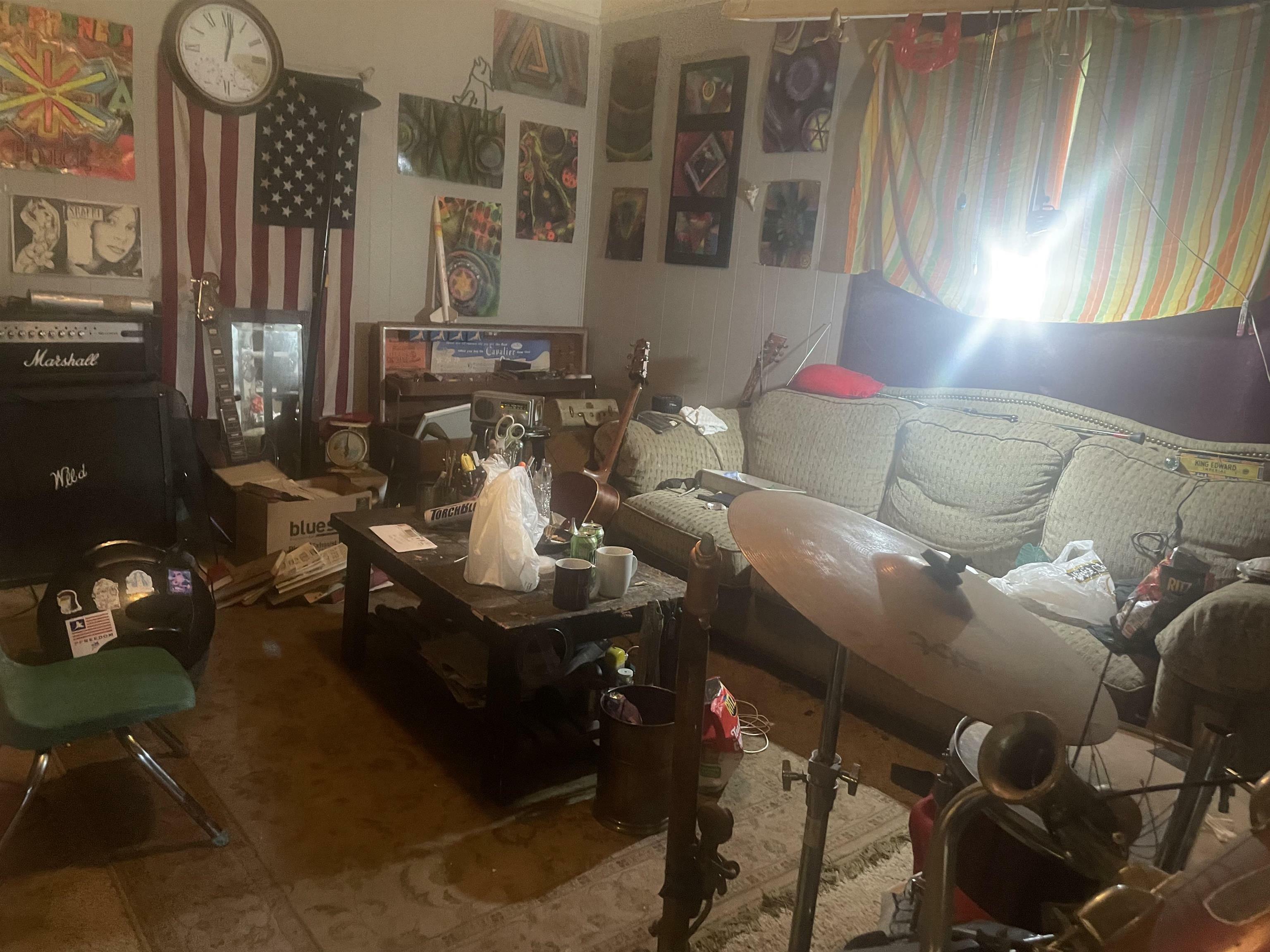 Property Photo: 805 Walnut St KS 67058