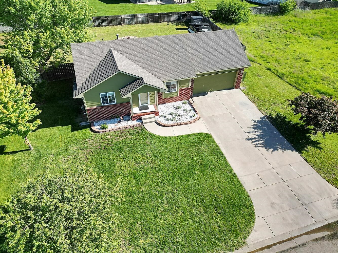 Property Photo: 200 W Autumn Blaze St KS 67052