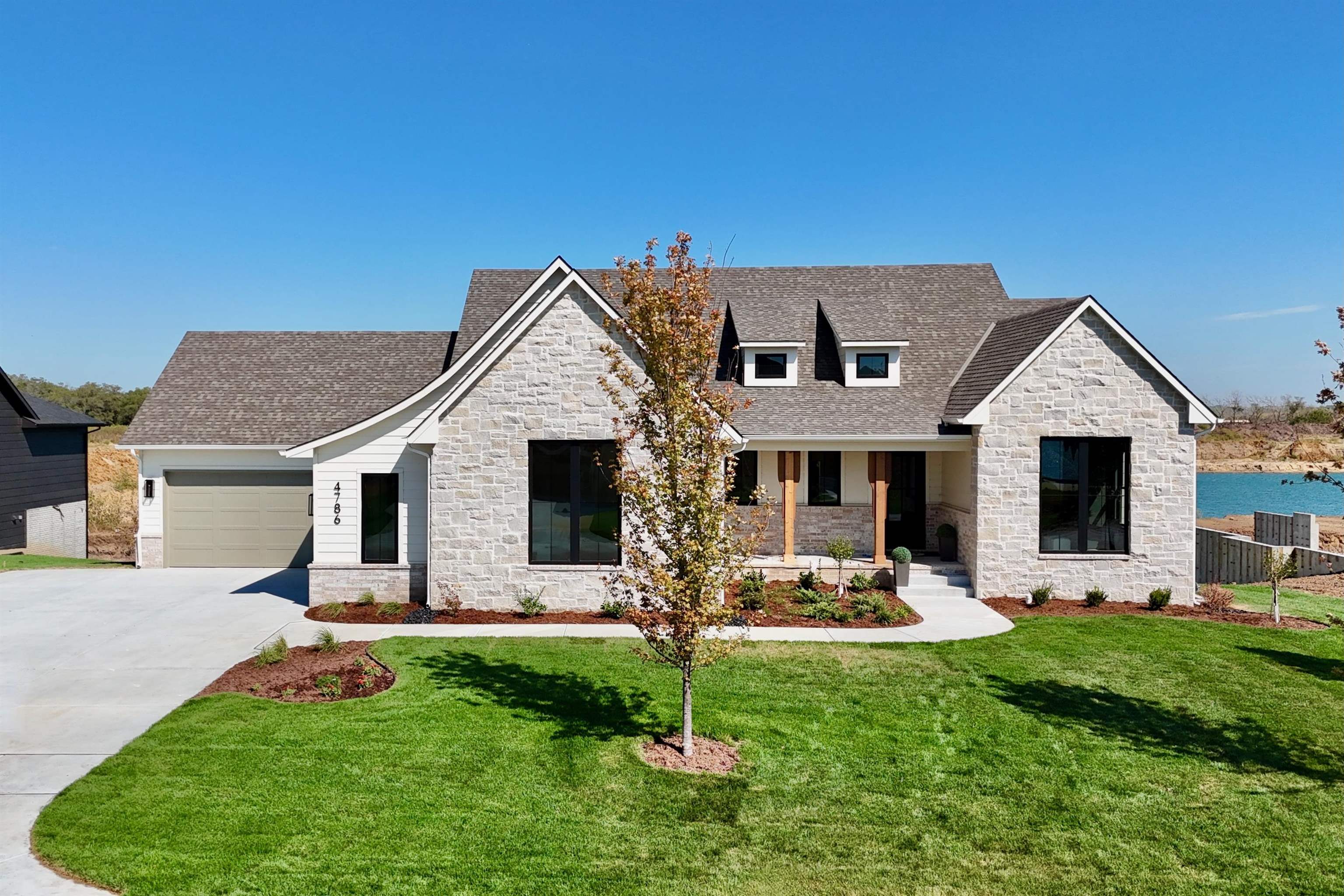 Property Photo: 4786 N Ridge Port Ct. KS 67205