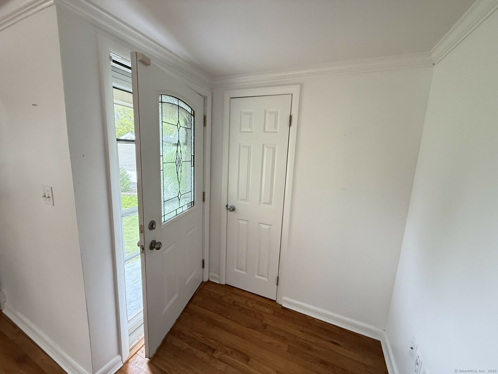 Property Photo:  271 Jones Hill Road  CT 06516 