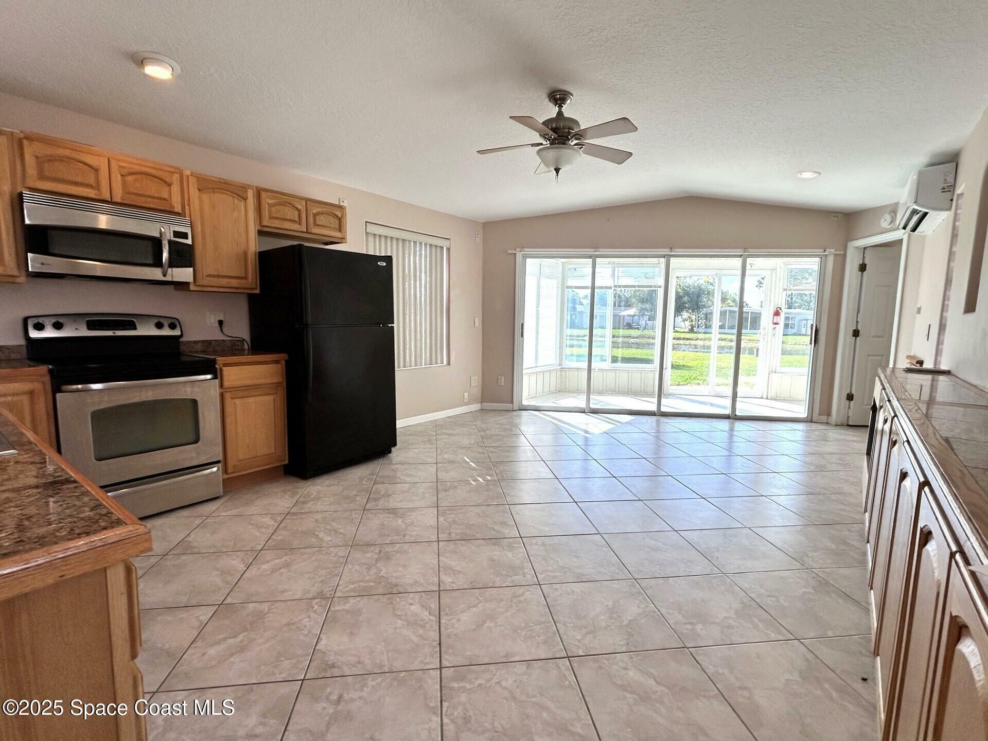 Property Photo: 409 Oak Cove Road FL 32780