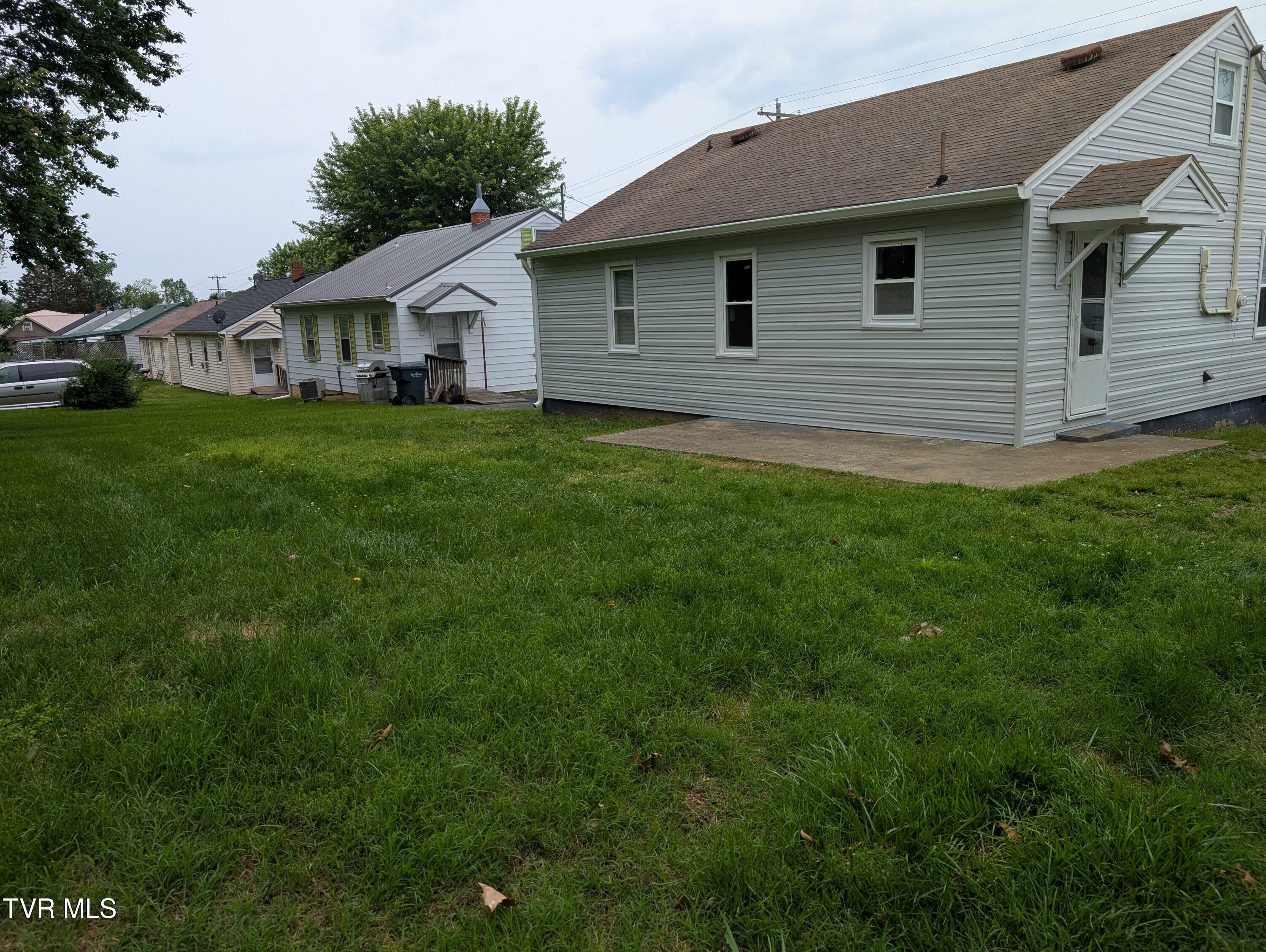 Property Photo: 1111 Forest Street TN 37743