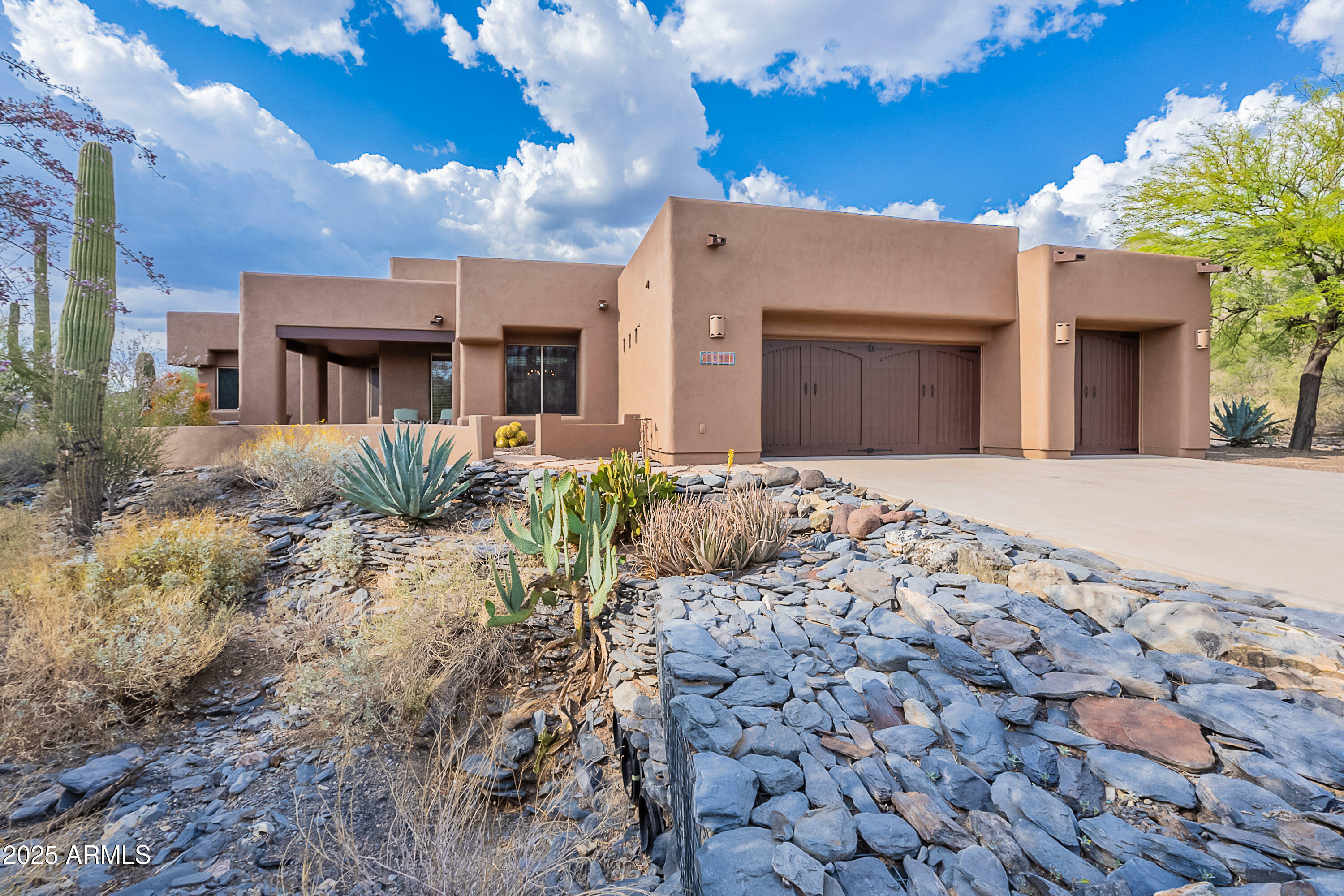 Property Photo: 5892 E Carefree Mountain Drive AZ 85377