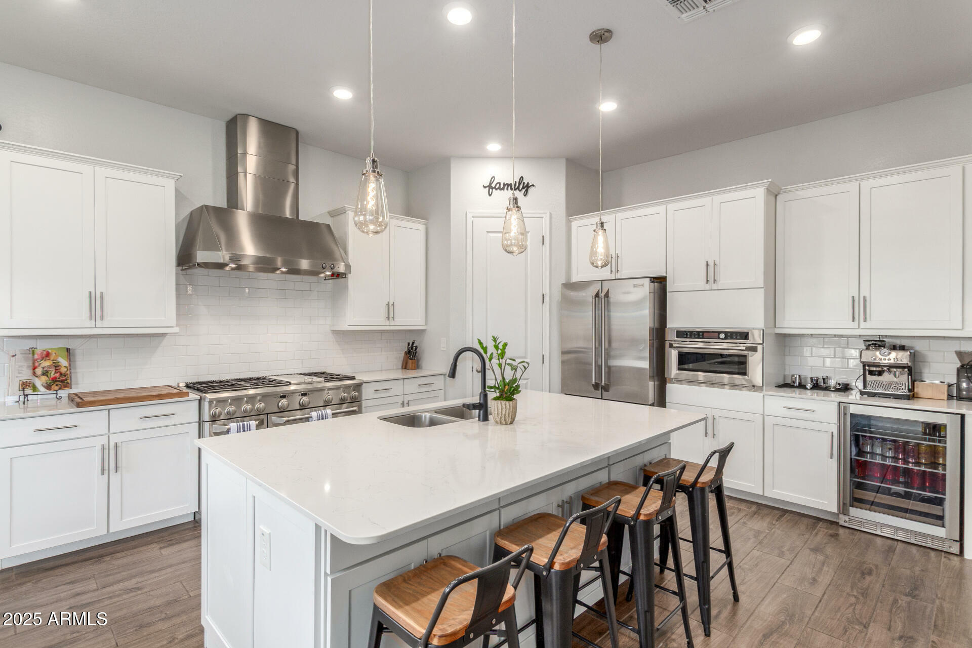 Property Photo: 9764 E Thornbush Avenue AZ 85212