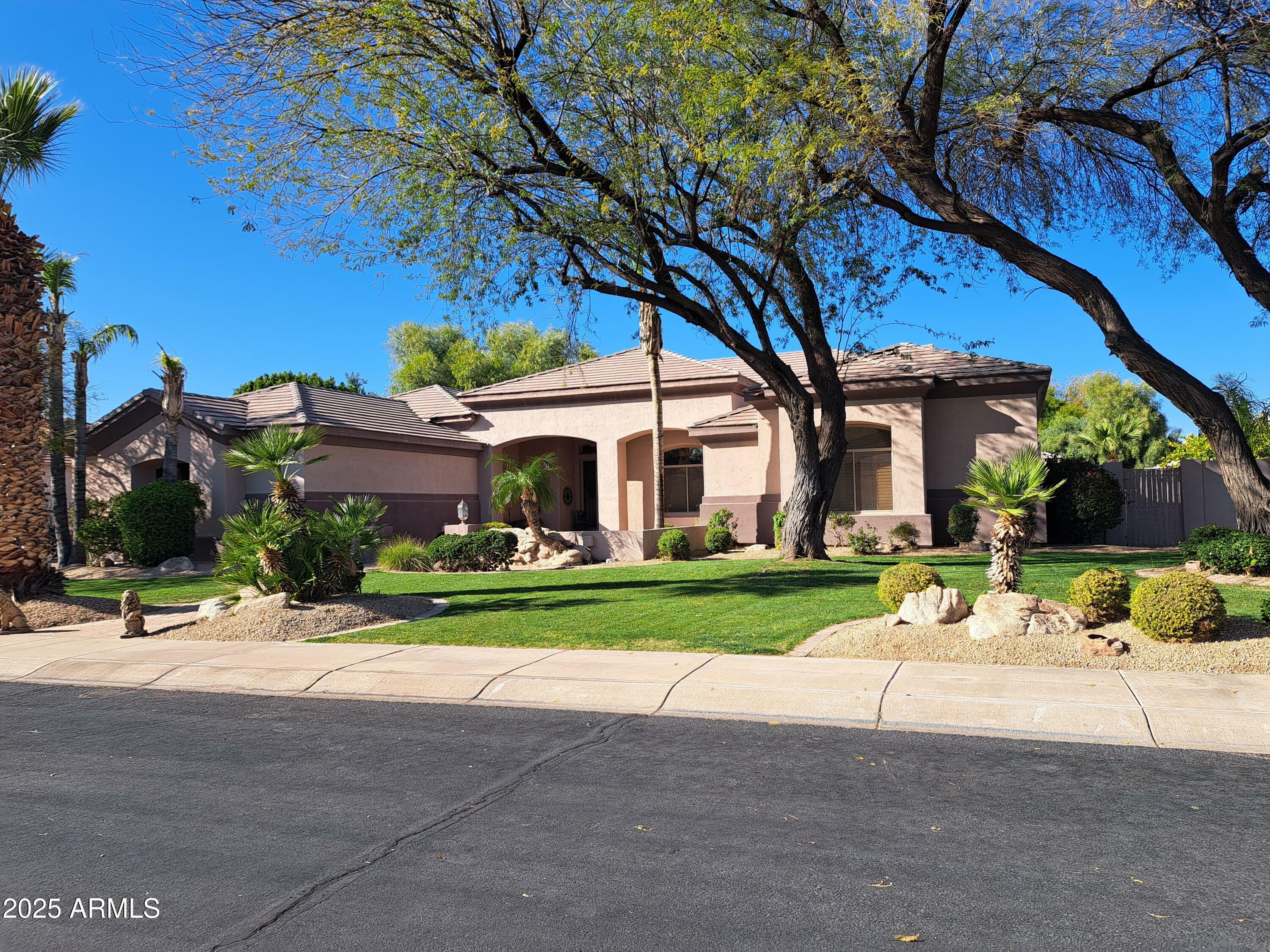 6428 W Eugie Avenue  Glendale AZ 85304 photo