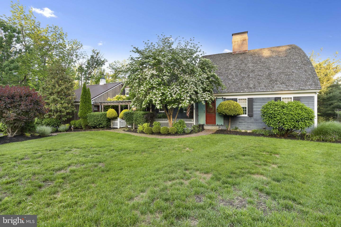 Property Photo: 1249 Pebble Hill Road PA 18901