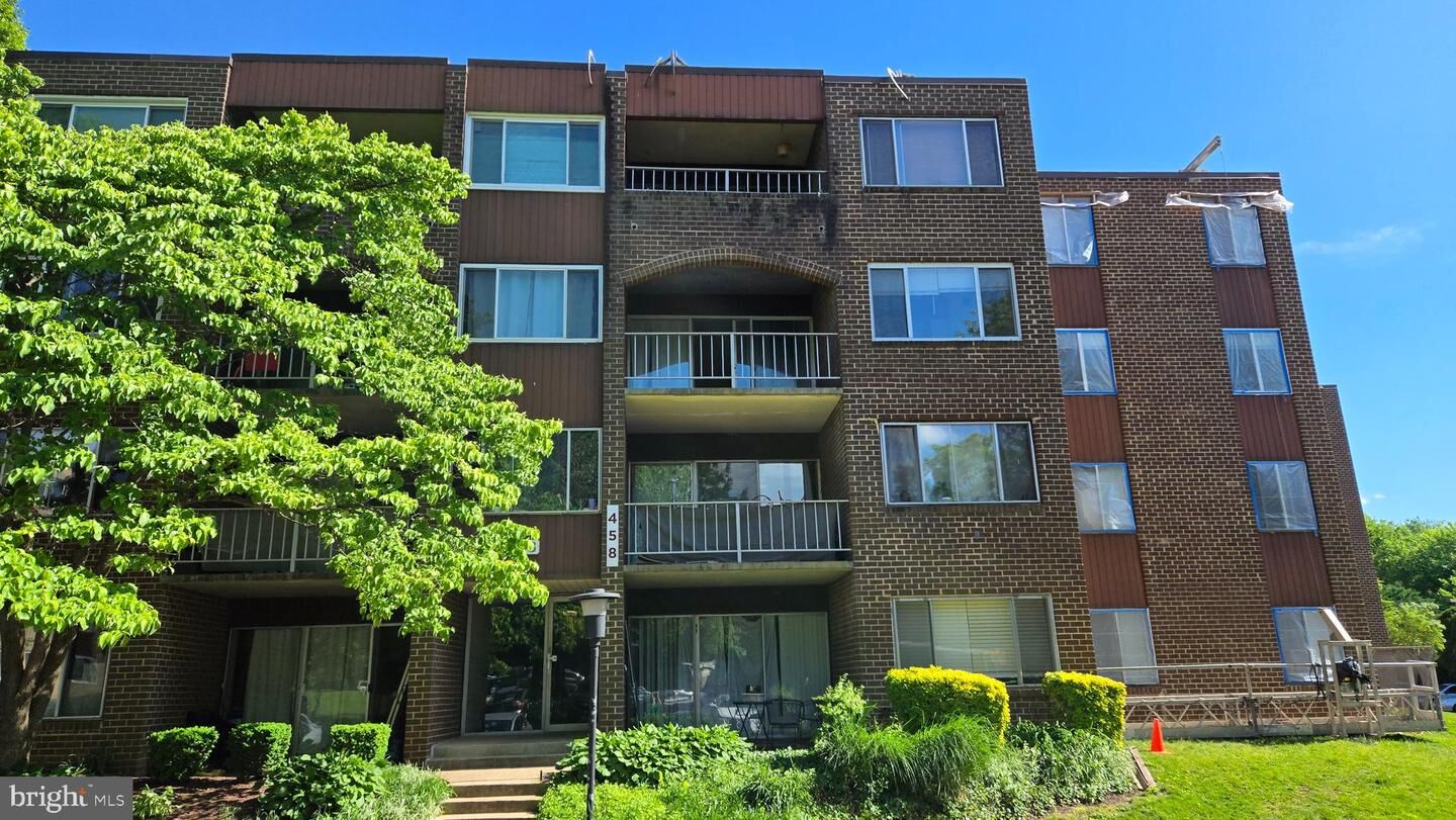 Property Photo: 458 Girard Street 202 MD 20877