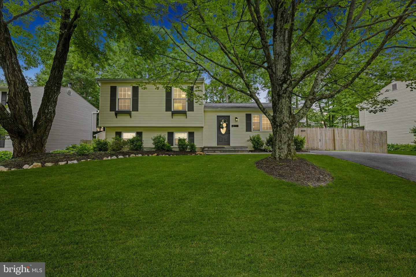 Property Photo: 9761 Turnbuckle Drive VA 22015