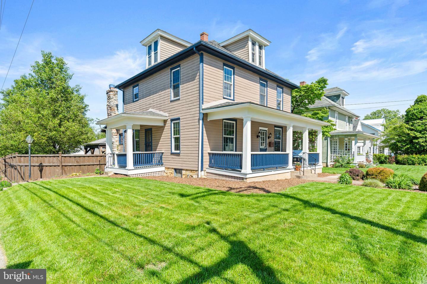 Property Photo: 101 S Queen Street PA 17257