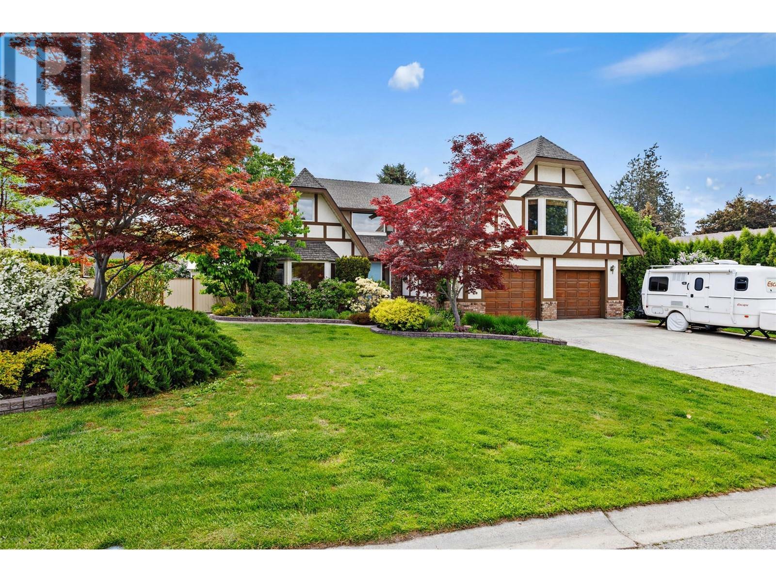 Property Photo: 4350 Kensington Drive BC V1W 2L8