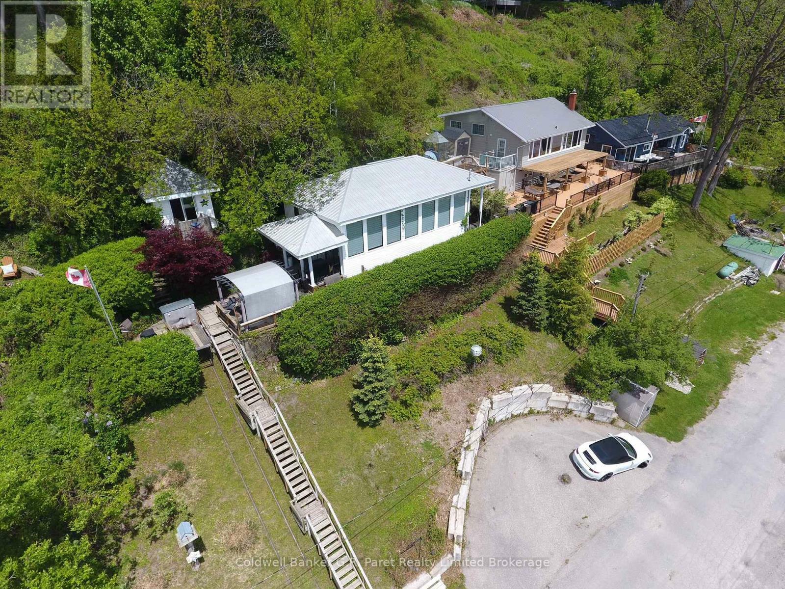 Property Photo: 61 Bluewater Avenue ON N0E 1P0
