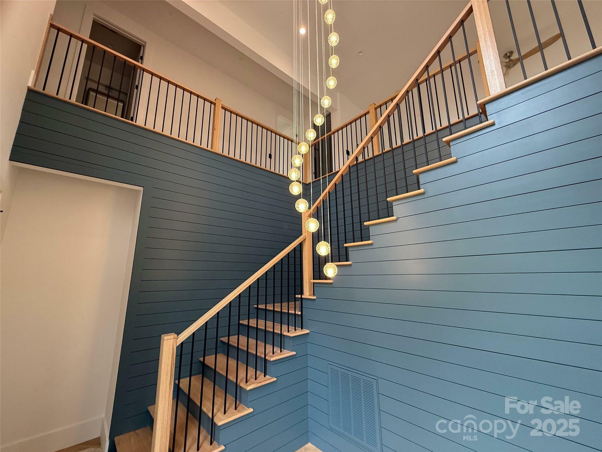 Property Photo: 3078 Mountain Creek Drive NC 28673