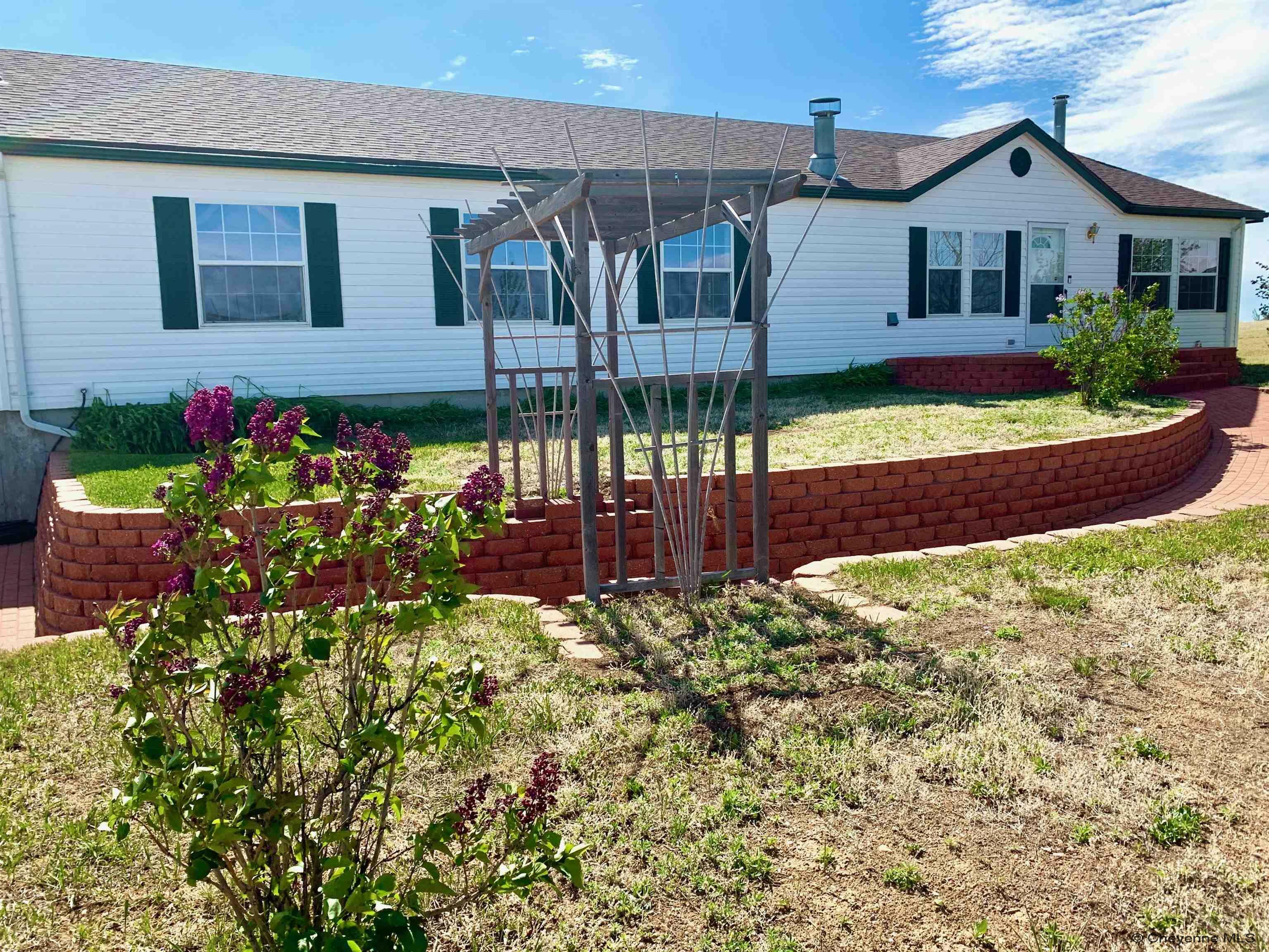 Property Photo: 1243 Affirmed Rd WY 82009