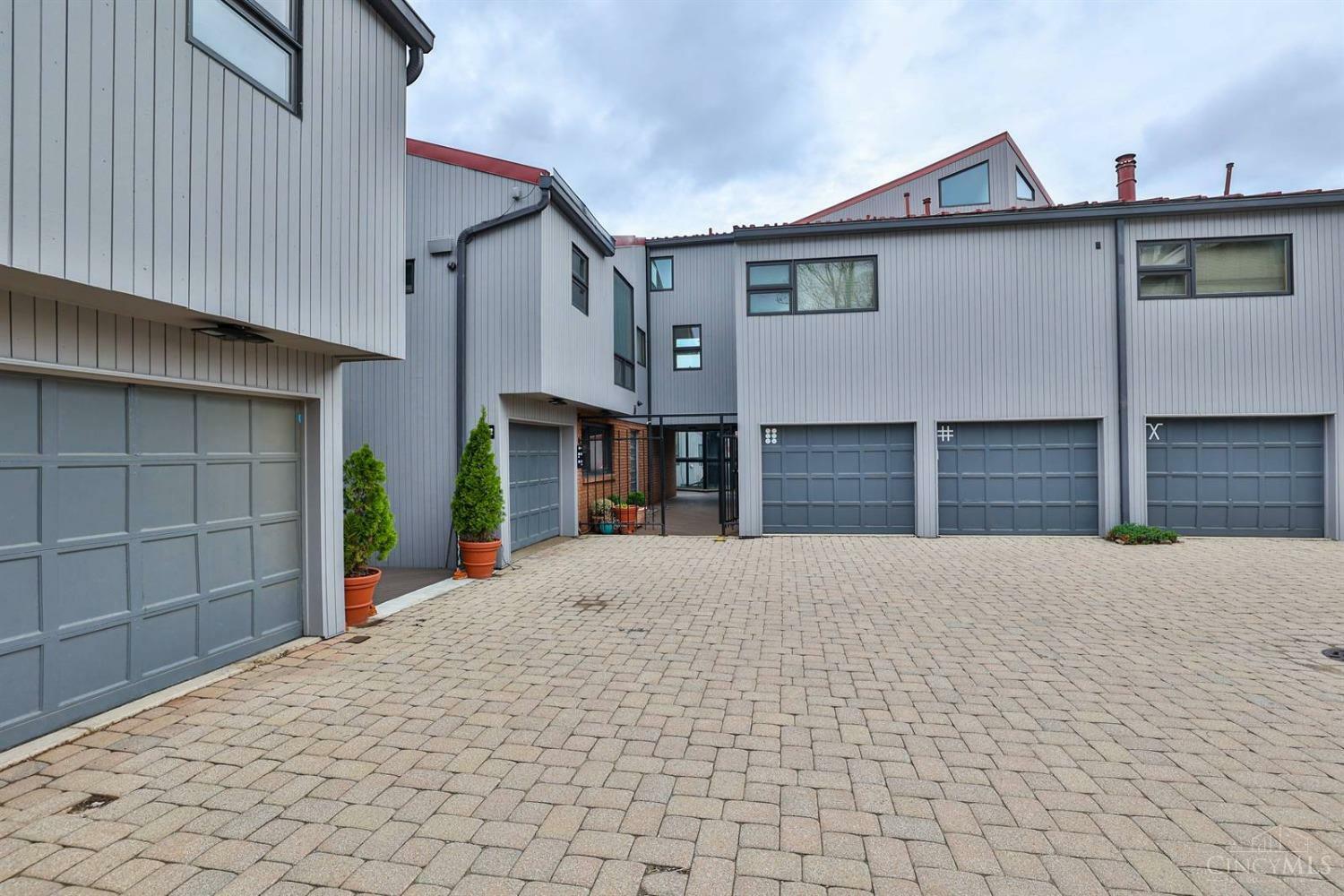 Property Photo: 1026 Hatch Street OH 45202