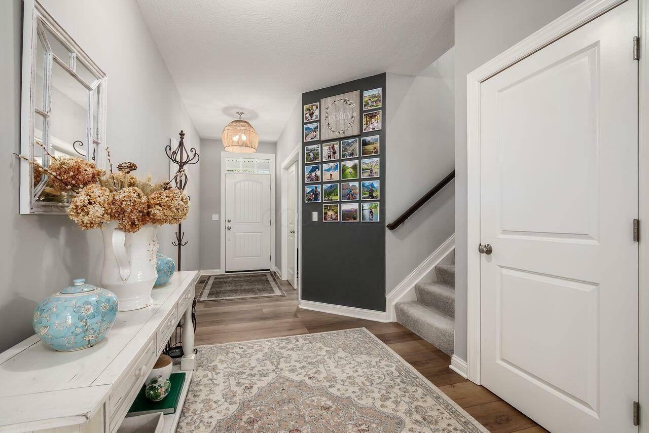 Property Photo: 7306 Whimbrel Lane OH 43074