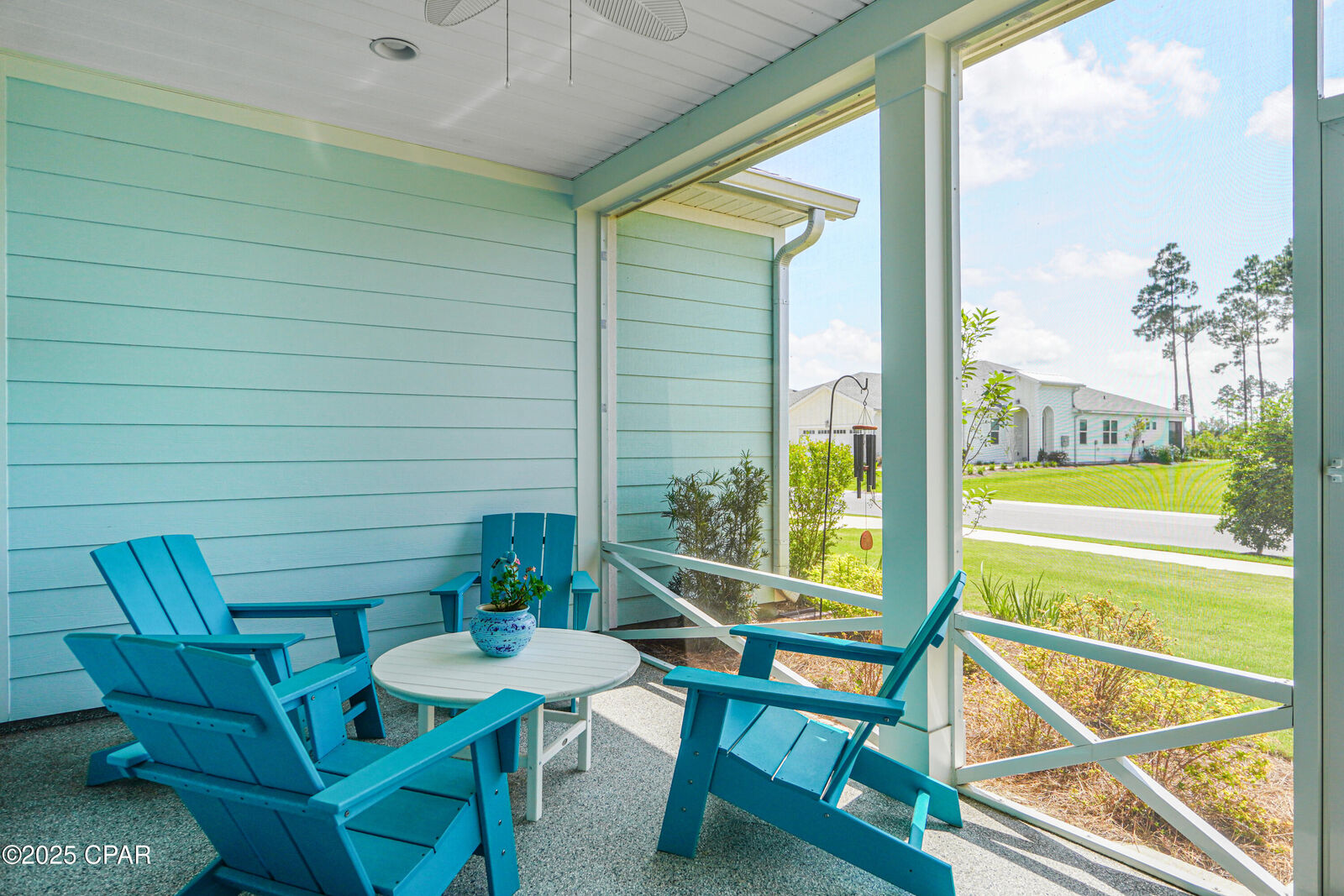 Property Photo:  8948 Coral Reef Way  FL 32413 